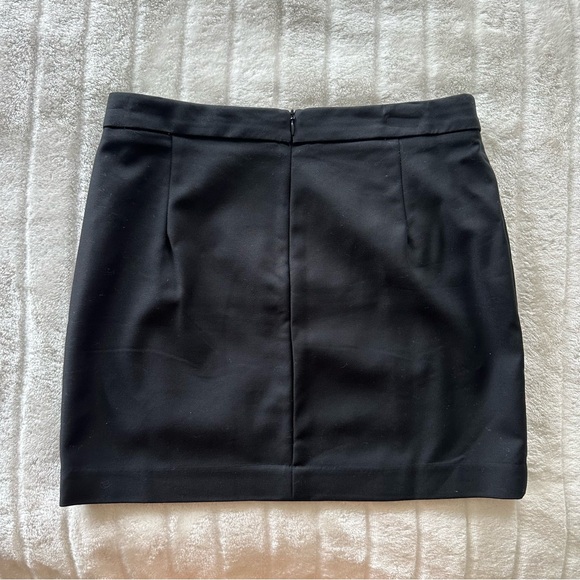 Zara basic black skirt - Picture 2 of 4